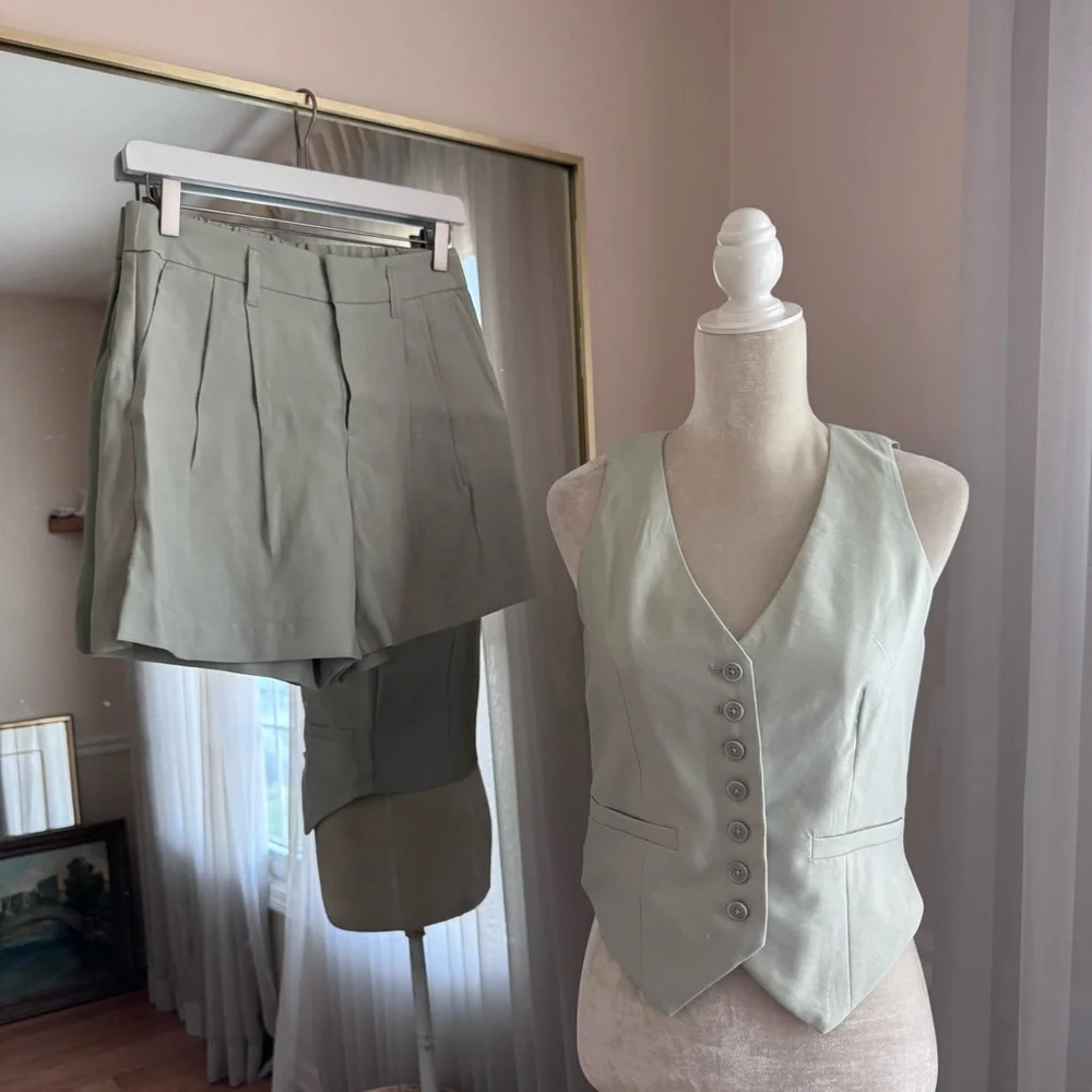 A New Day Sage Green Vest and Shorts Set - Picture 1 of 8